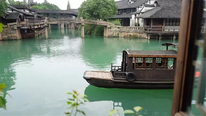 9推窗見水，好一個烏鎮(zhèn)人家。.jpg